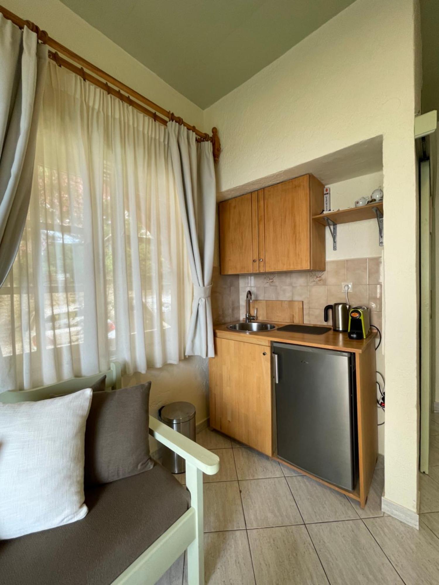 Villa Georgia Apartments & Suites Kalamaki Kamer foto