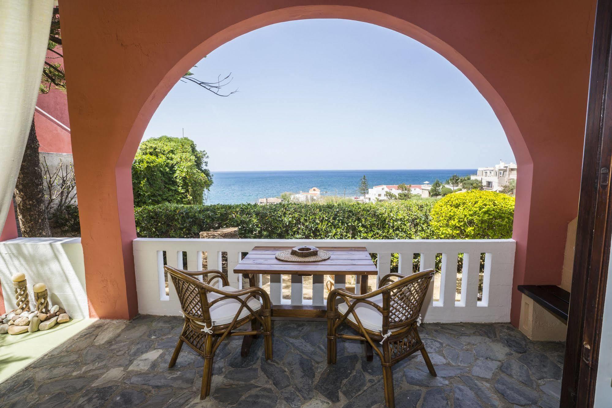 Villa Georgia Apartments & Suites Kalamaki Buitenkant foto